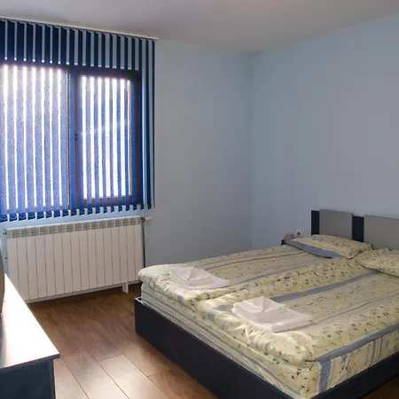 Aparthotel Mont Blanc 3*